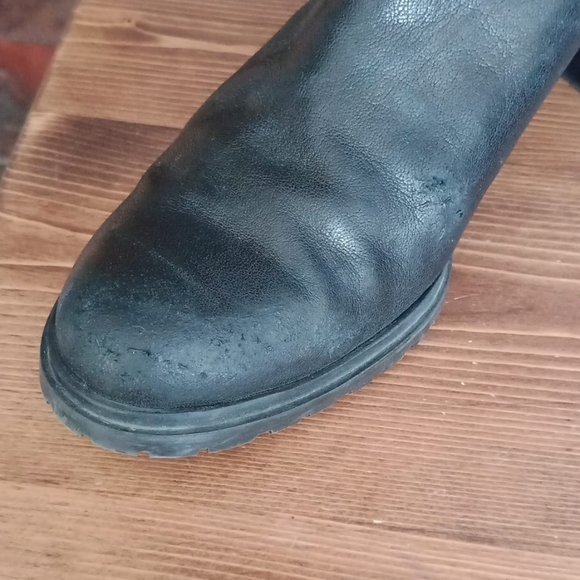 Stuart Weitzman boots